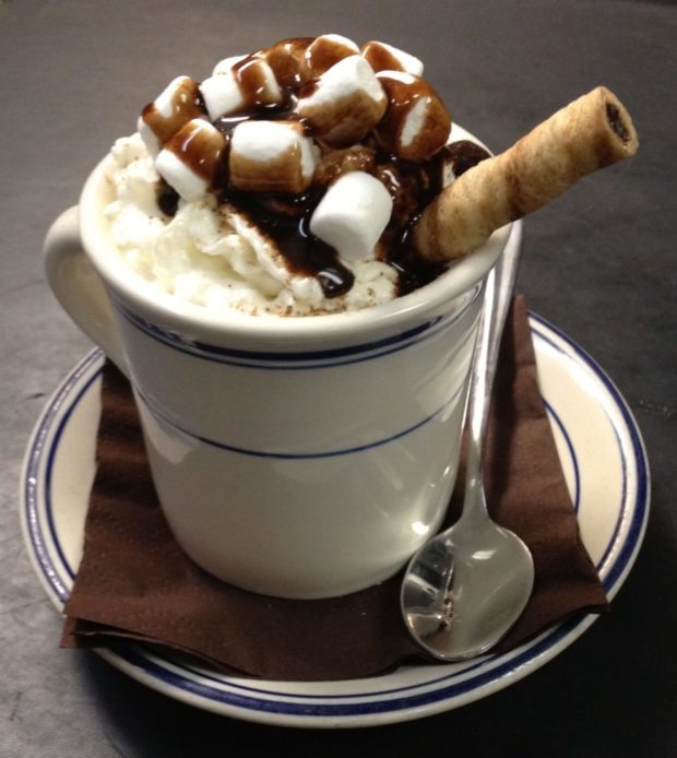 pirouline-hot-chocolate-cocktail