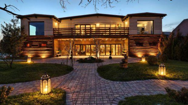 21032544_146495399268823_6375373778391170311_n