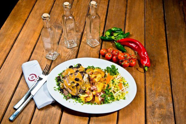 21751738_152383835346646_5227012121869727823_n