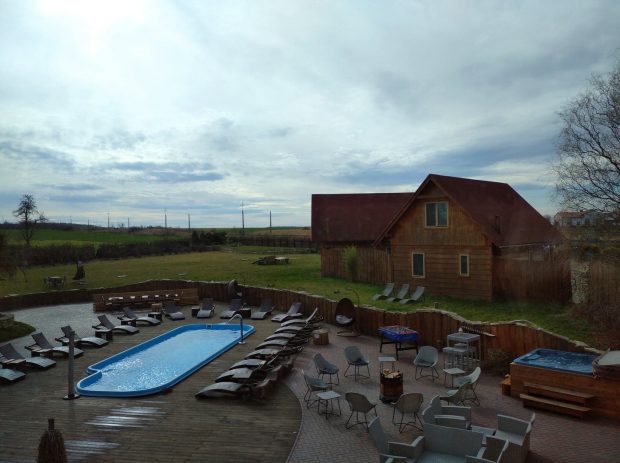 88985173_243280316704667_7261729295880421376_n